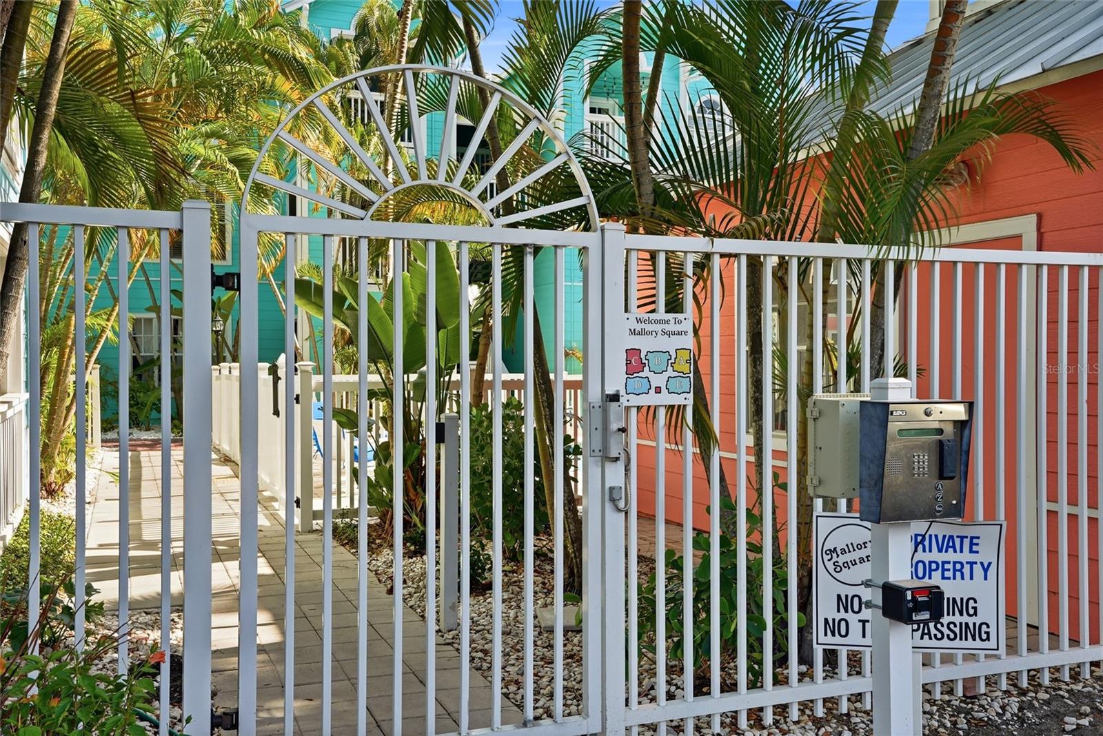 3002 W CLEVELAND ST #B8, TAMPA, FL, 33609