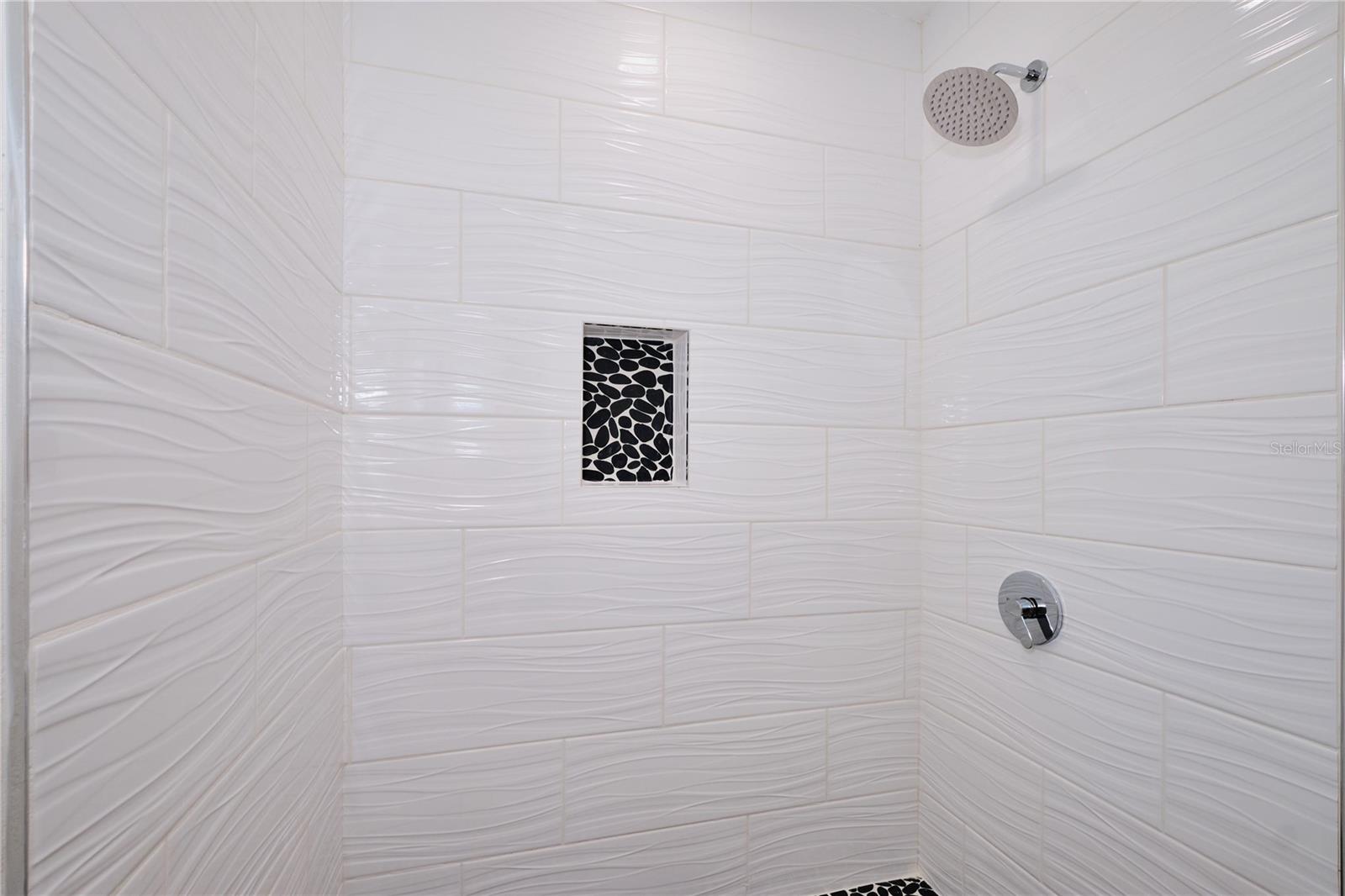 221 18TH AVE NW, NAPLES, FL, 34120