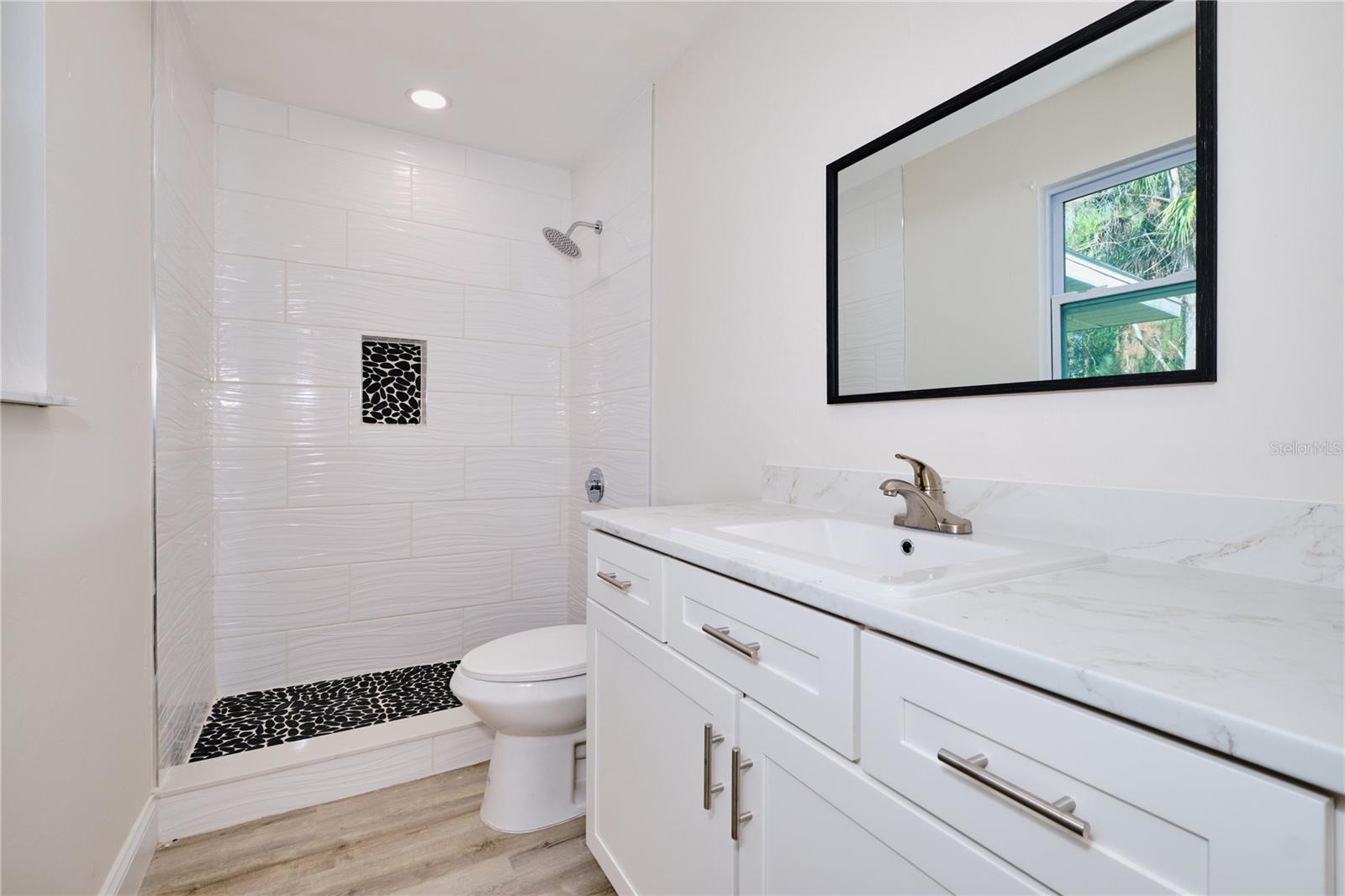 221 18TH AVE NW, NAPLES, FL, 34120