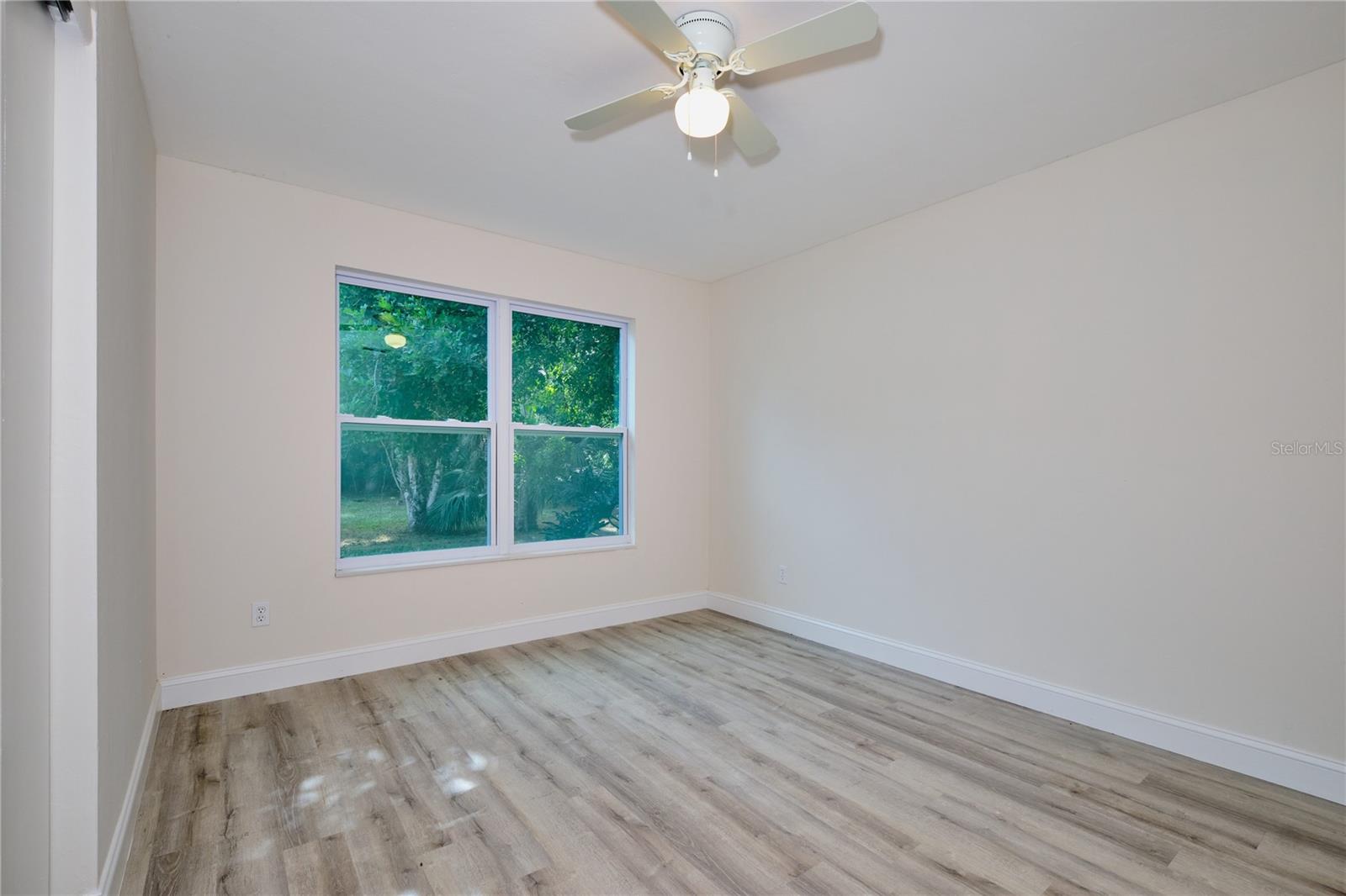 221 18TH AVE NW, NAPLES, FL, 34120