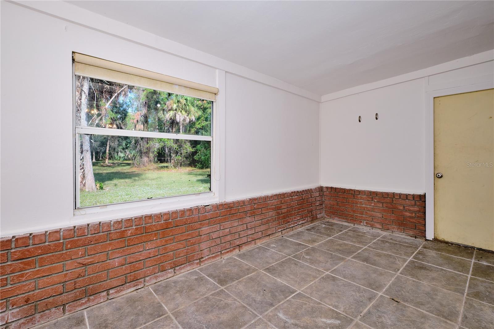 221 18TH AVE NW, NAPLES, FL, 34120