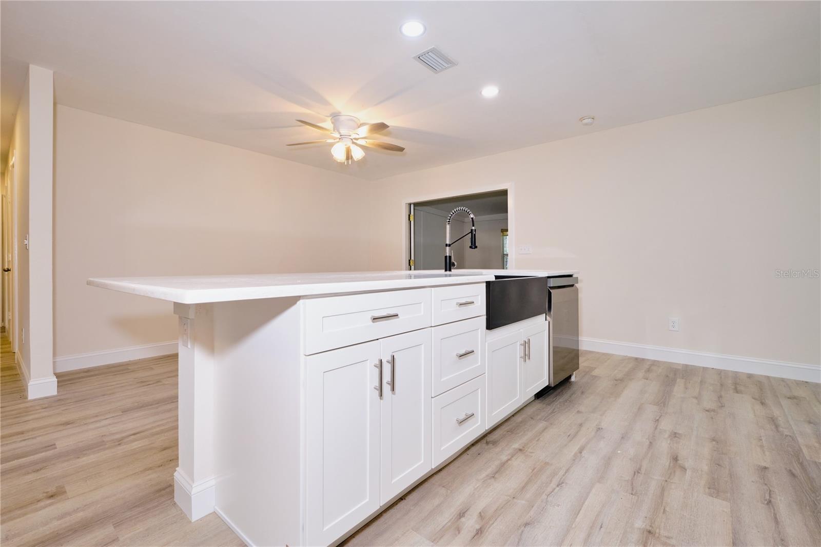 221 18TH AVE NW, NAPLES, FL, 34120