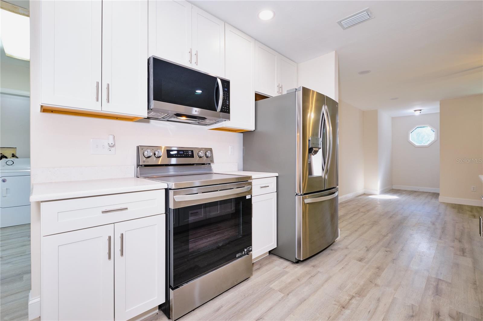 221 18TH AVE NW, NAPLES, FL, 34120