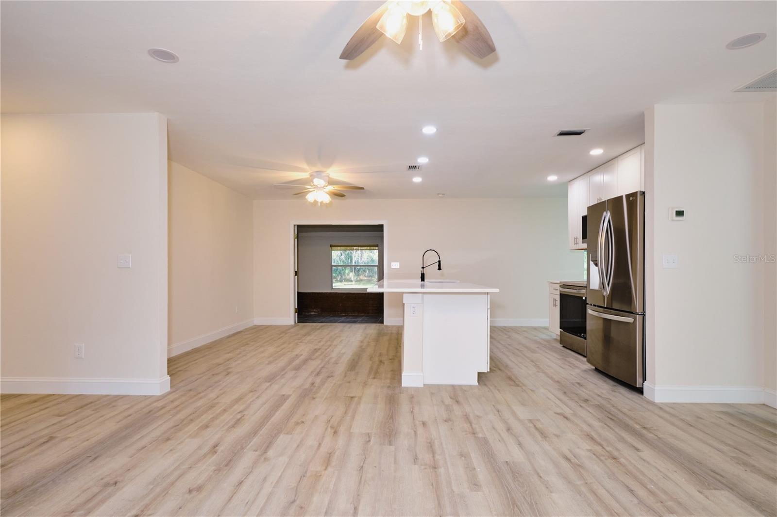 221 18TH AVE NW, NAPLES, FL, 34120