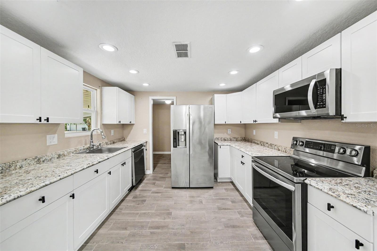 701 E WOODLAND ST, BUNNELL, FL, 32110