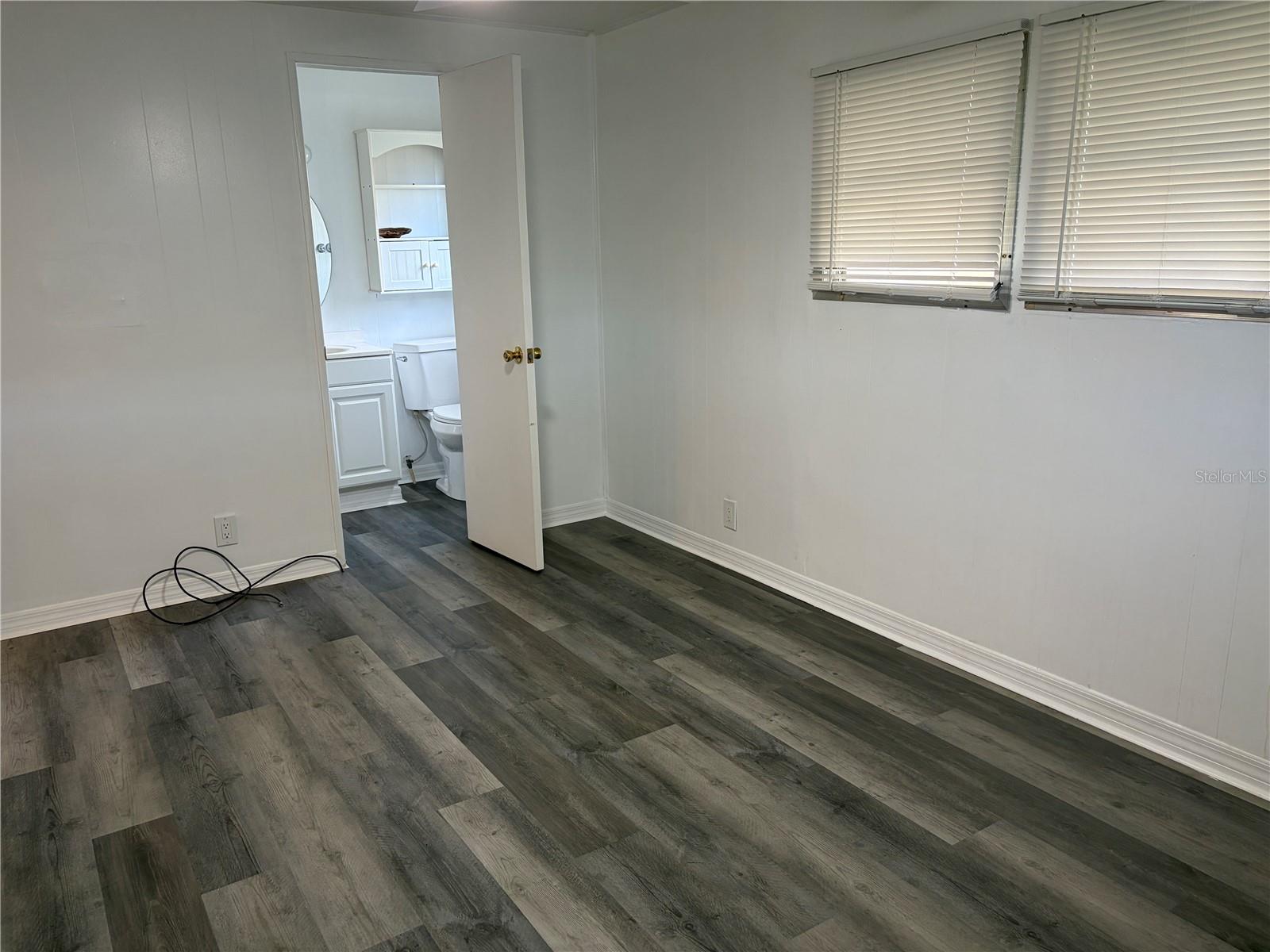 5221 BEECHMONT AVE, SARASOTA, FL, 34234