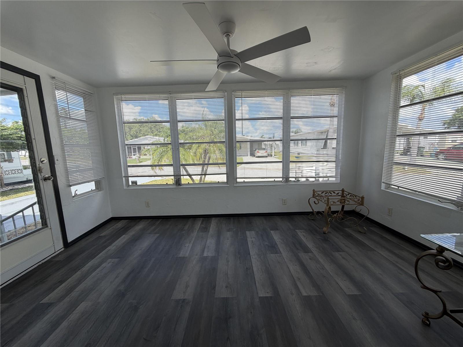 5221 BEECHMONT AVE, SARASOTA, FL, 34234