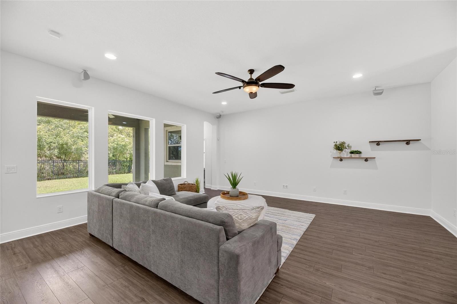 6411 BLUE SAIL LN, APOLLO BEACH, FL, 33572