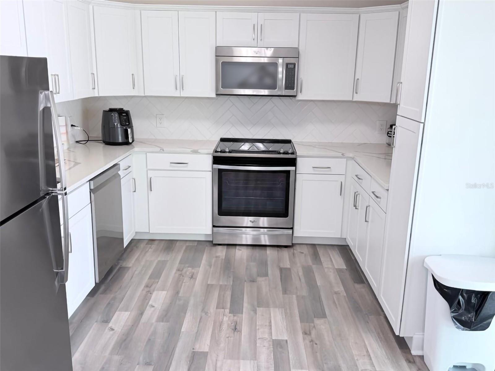 3237 LONDON AVE, DELTONA, FL, 32738