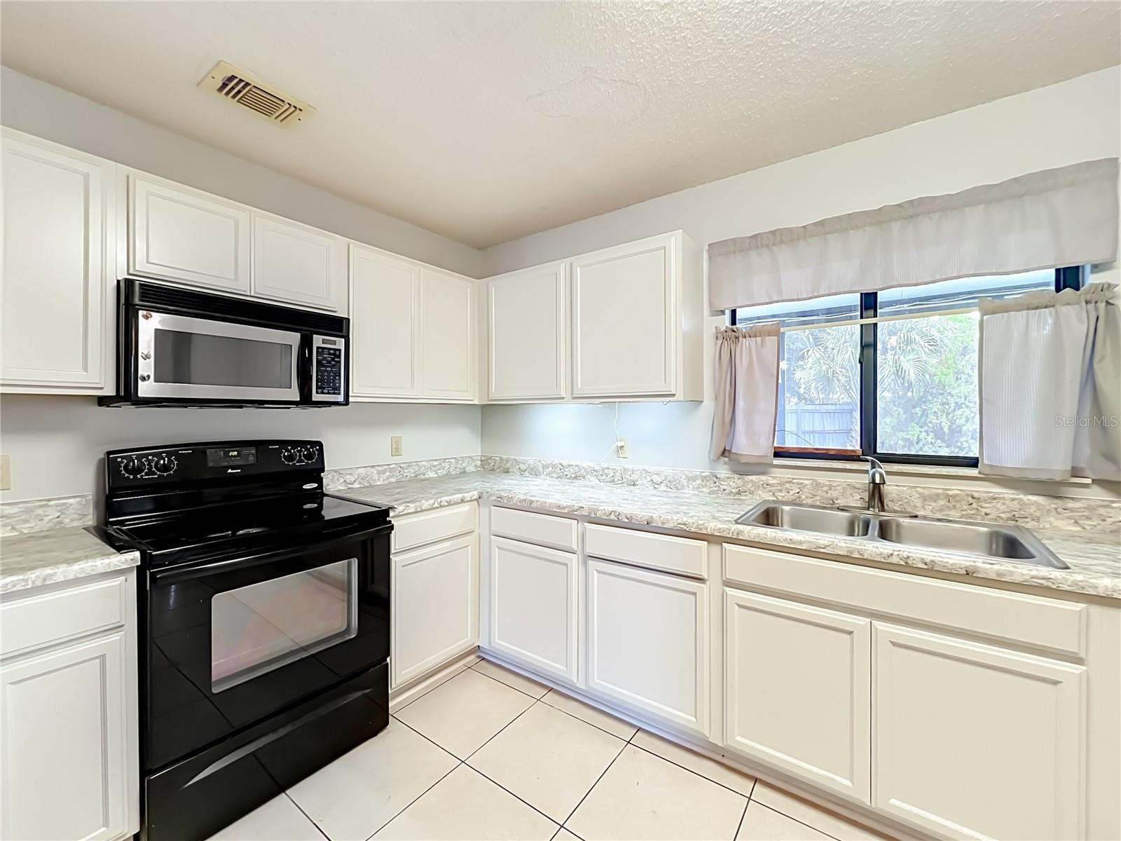 2205 FAIRMONT CIR, ORLANDO, FL, 32837