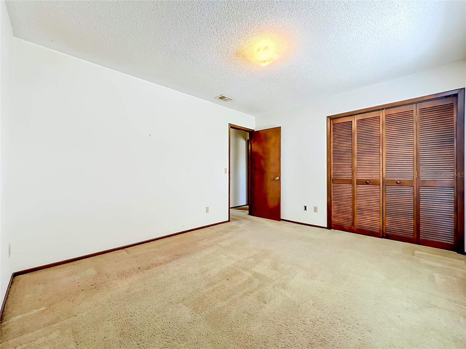 2205 FAIRMONT CIR, ORLANDO, FL, 32837