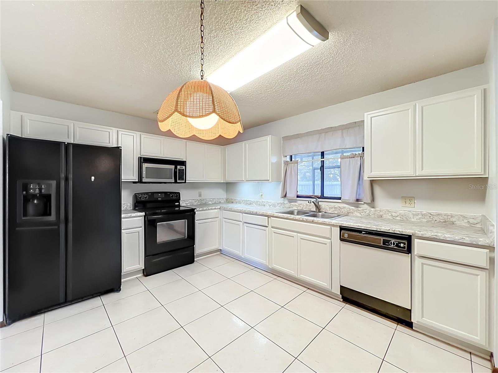 2205 FAIRMONT CIR, ORLANDO, FL, 32837