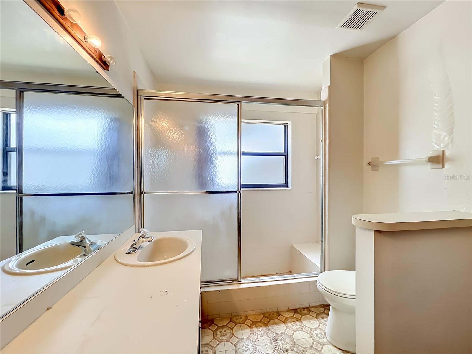 2205 FAIRMONT CIR, ORLANDO, FL, 32837