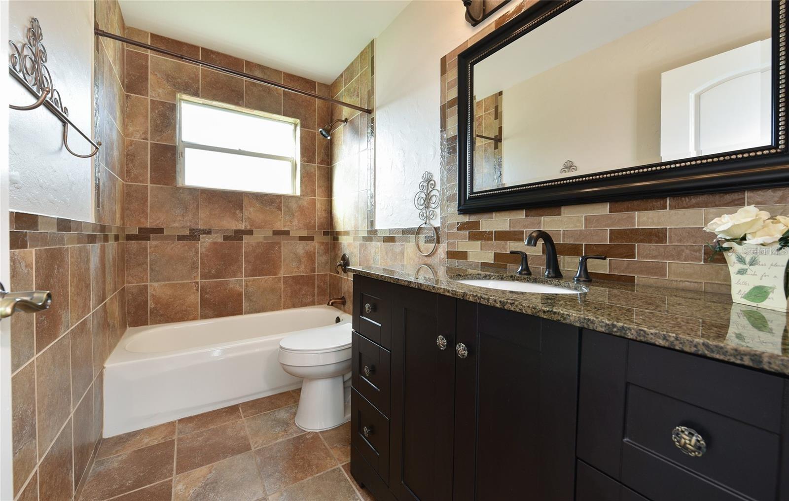9551 CHANDON DR, ORLANDO, FL, 32825