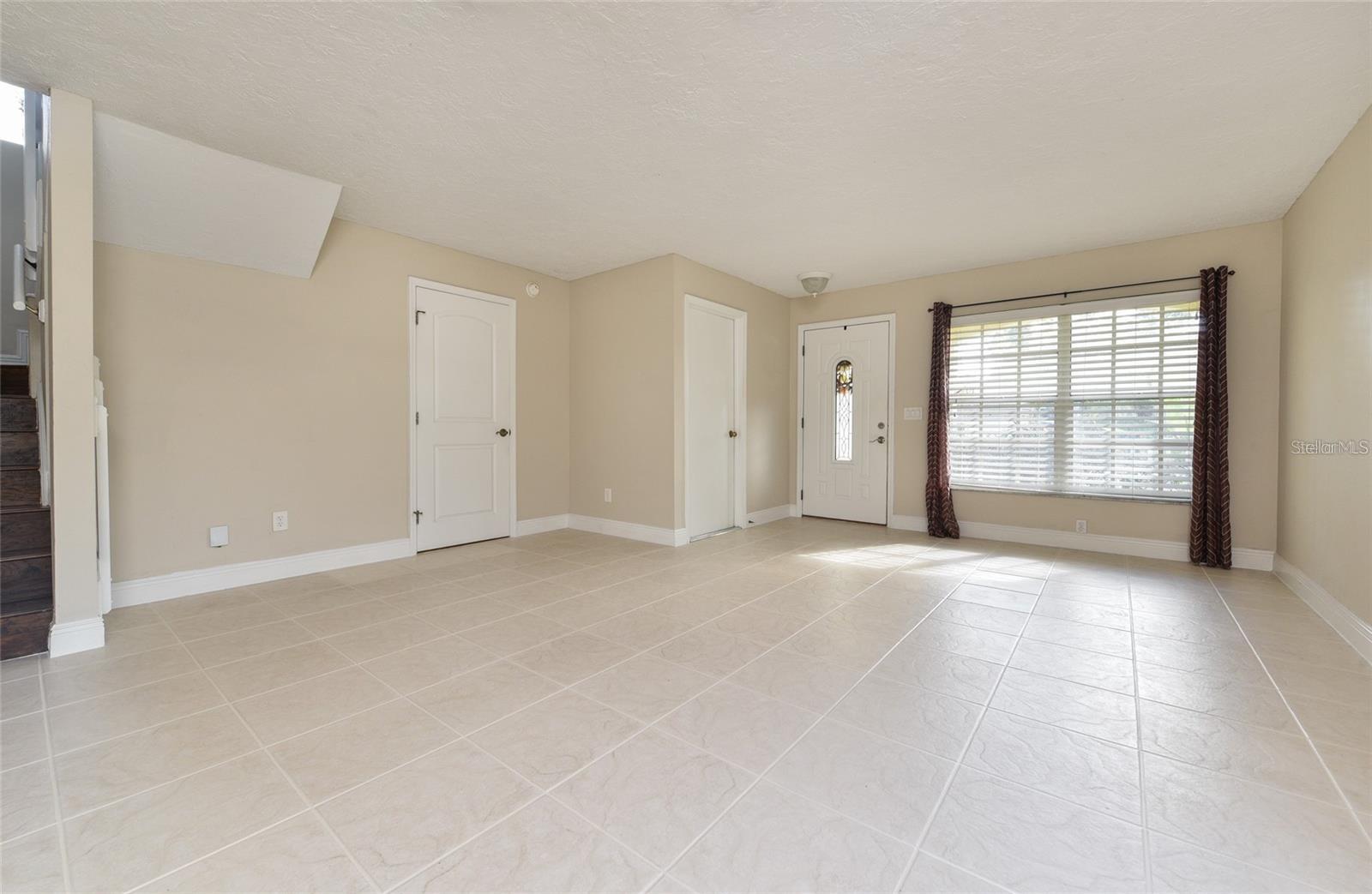9551 CHANDON DR, ORLANDO, FL, 32825