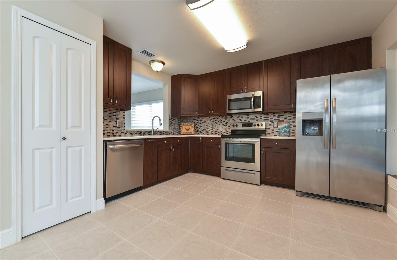 9551 CHANDON DR, ORLANDO, FL, 32825