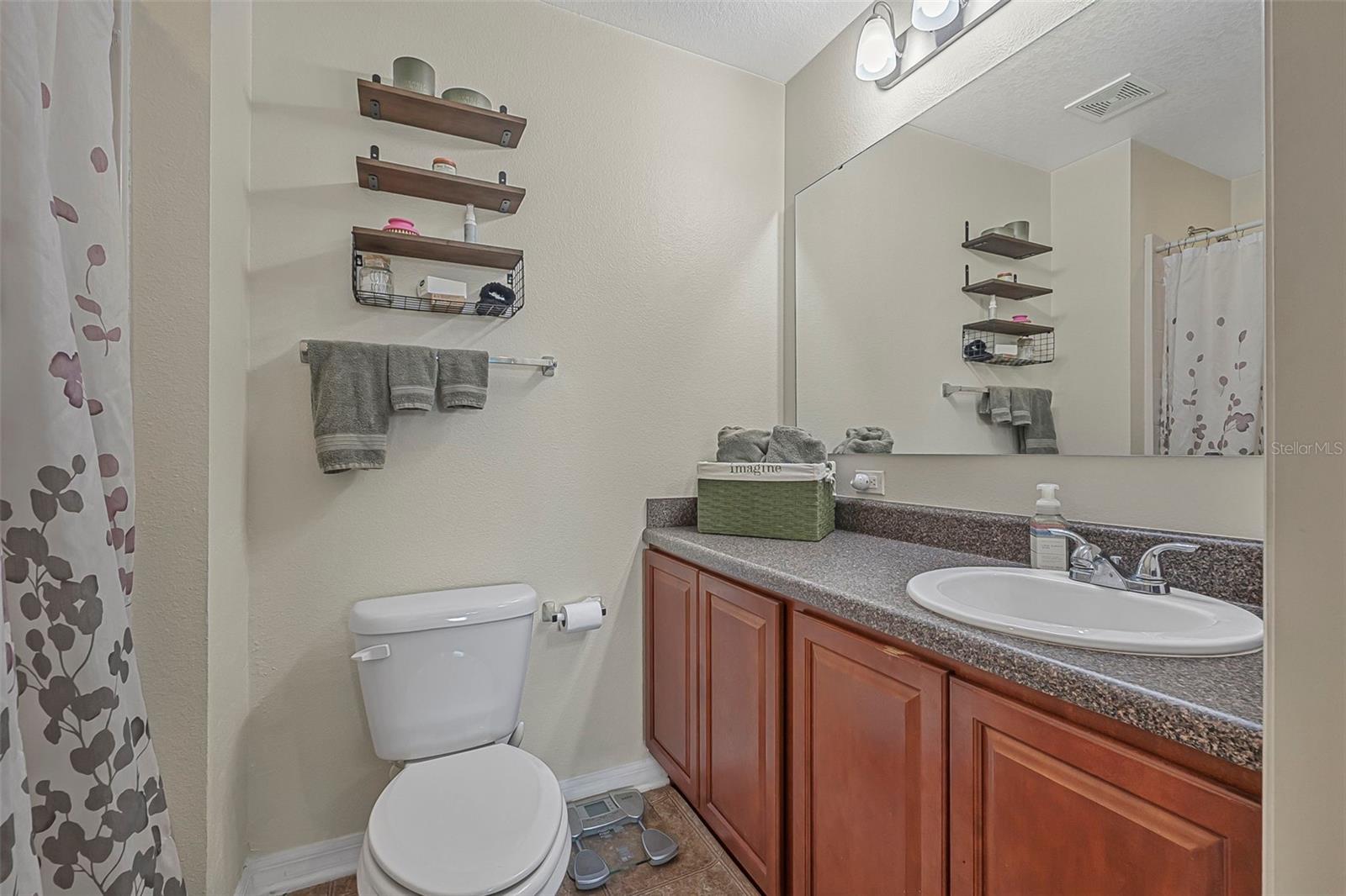 120 LOS ARBOR DR, DELAND, FL, 32724