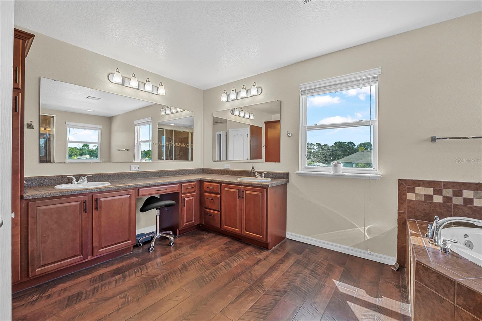 120 LOS ARBOR DR, DELAND, FL, 32724