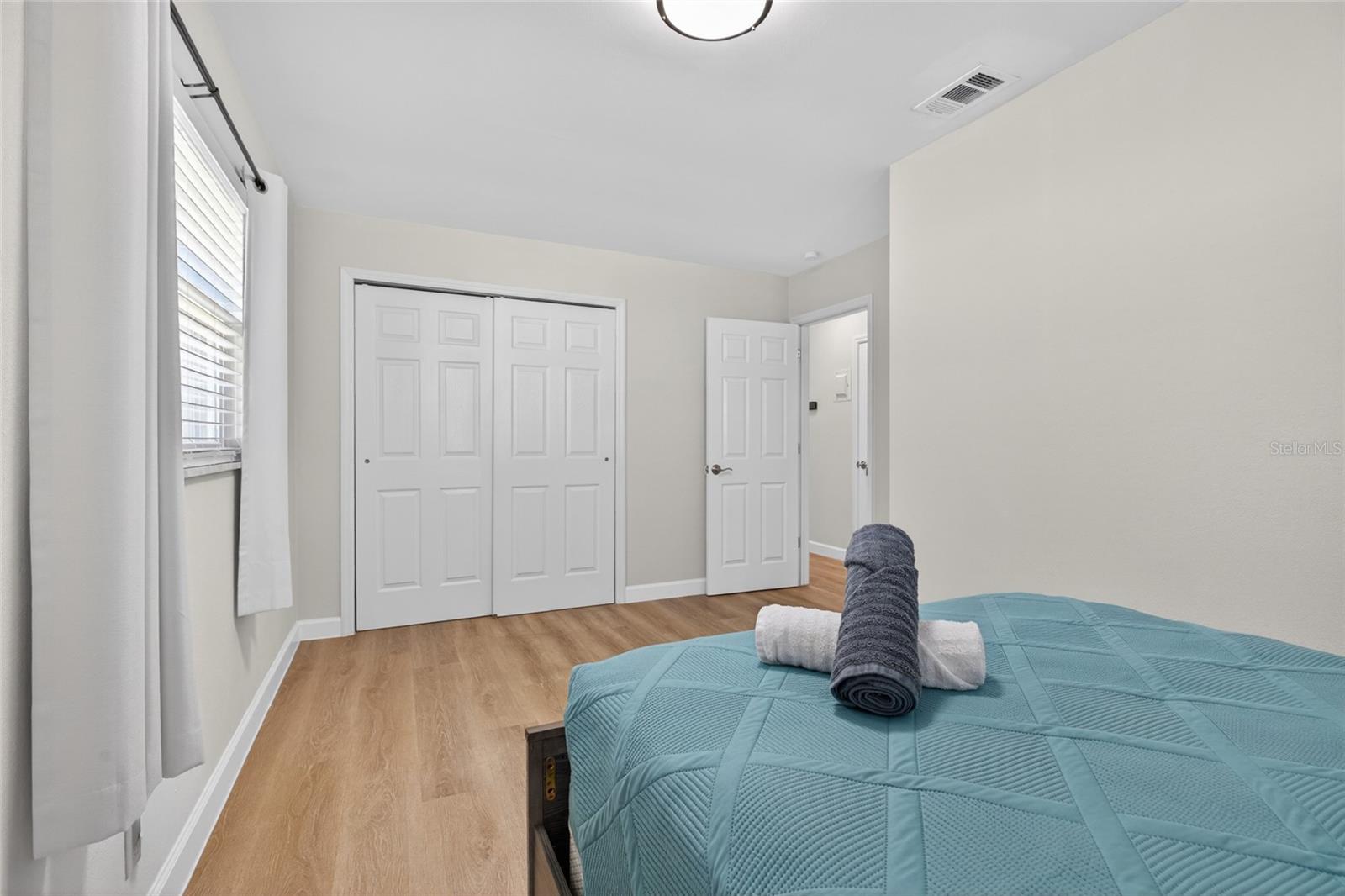 10402 N PAWNEE AVE, TAMPA, FL, 33617