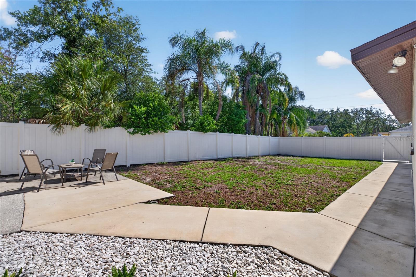 10402 N PAWNEE AVE, TAMPA, FL, 33617