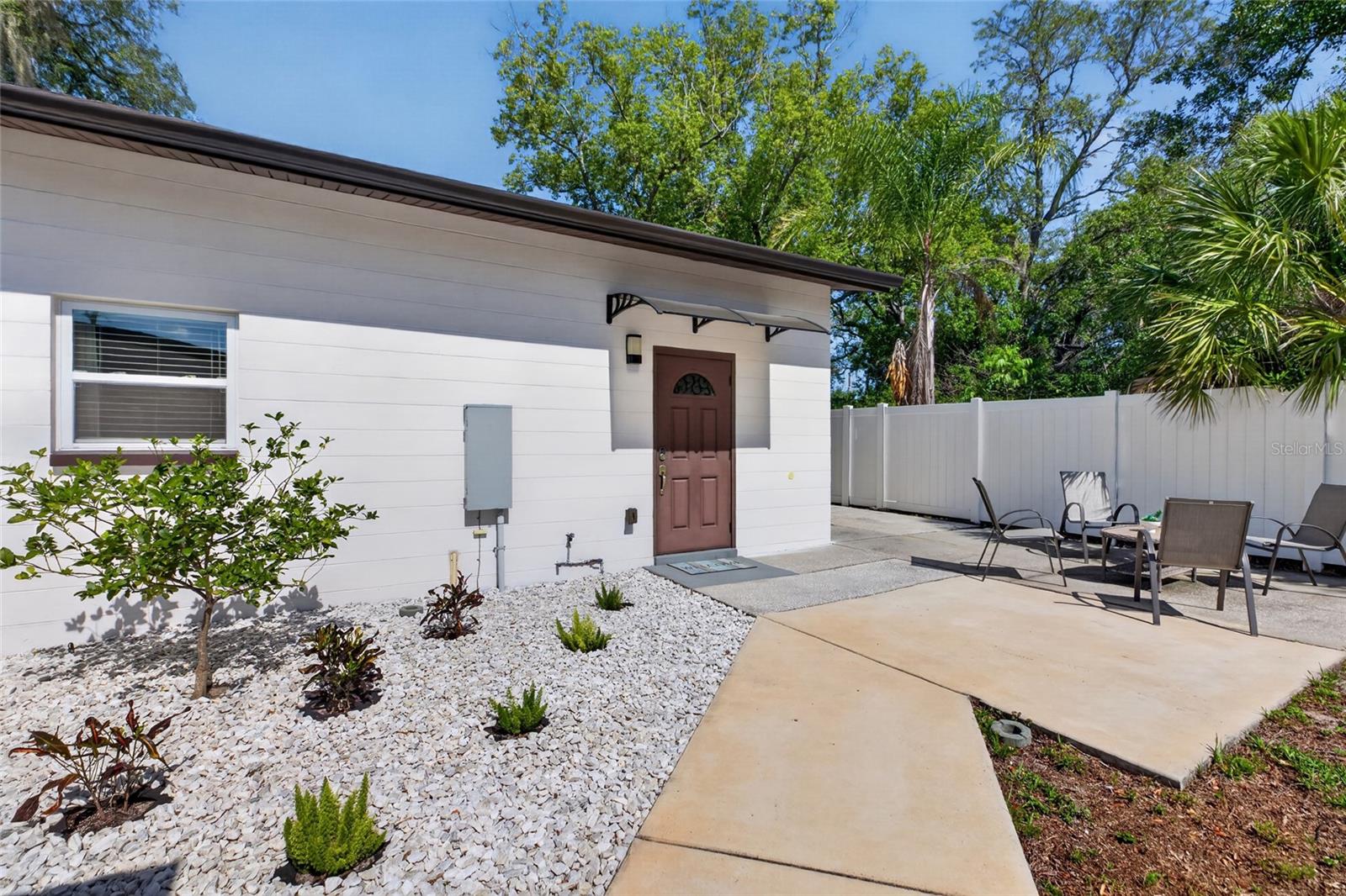 10402 N PAWNEE AVE, TAMPA, FL, 33617