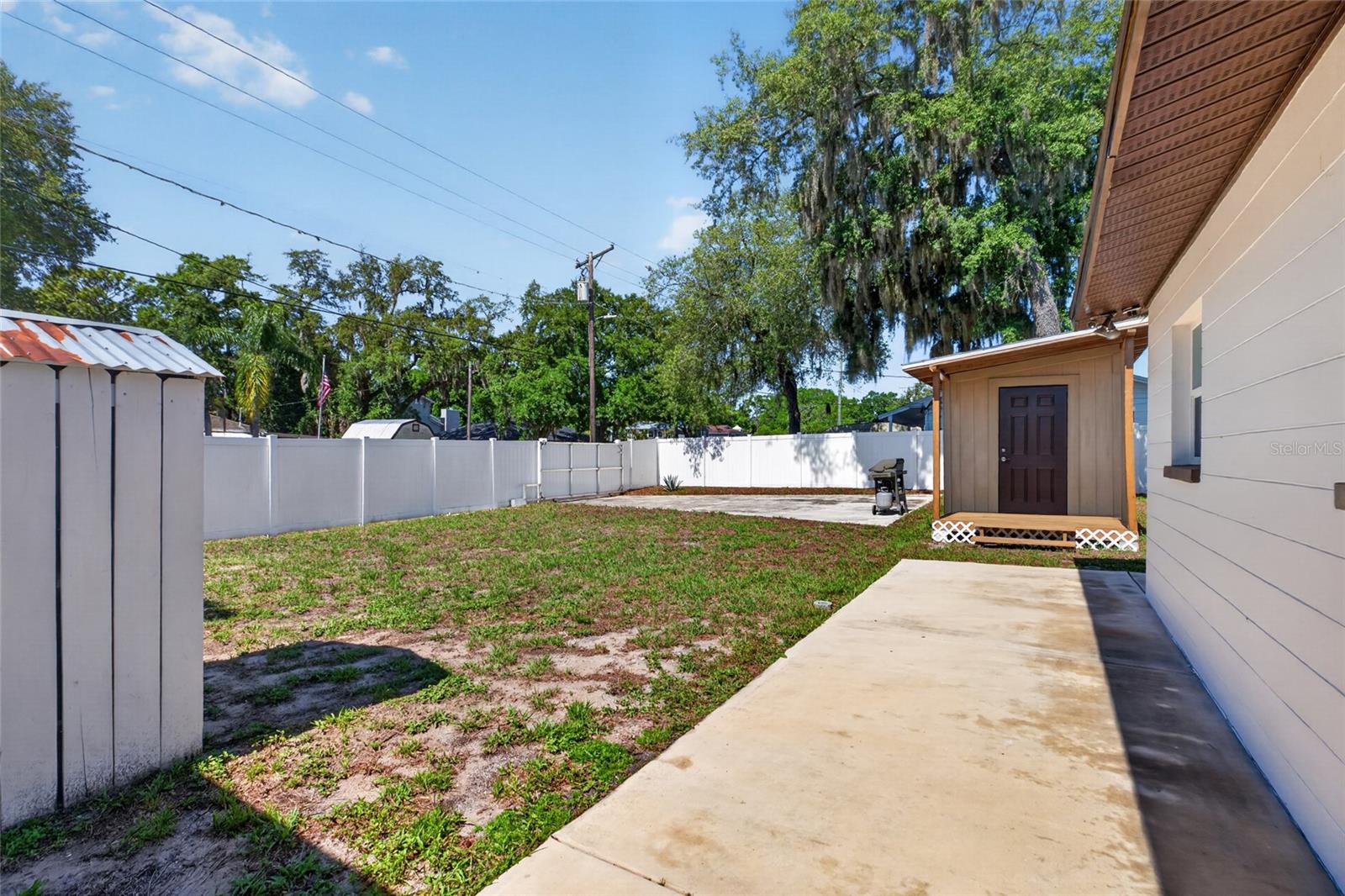 10402 N PAWNEE AVE, TAMPA, FL, 33617