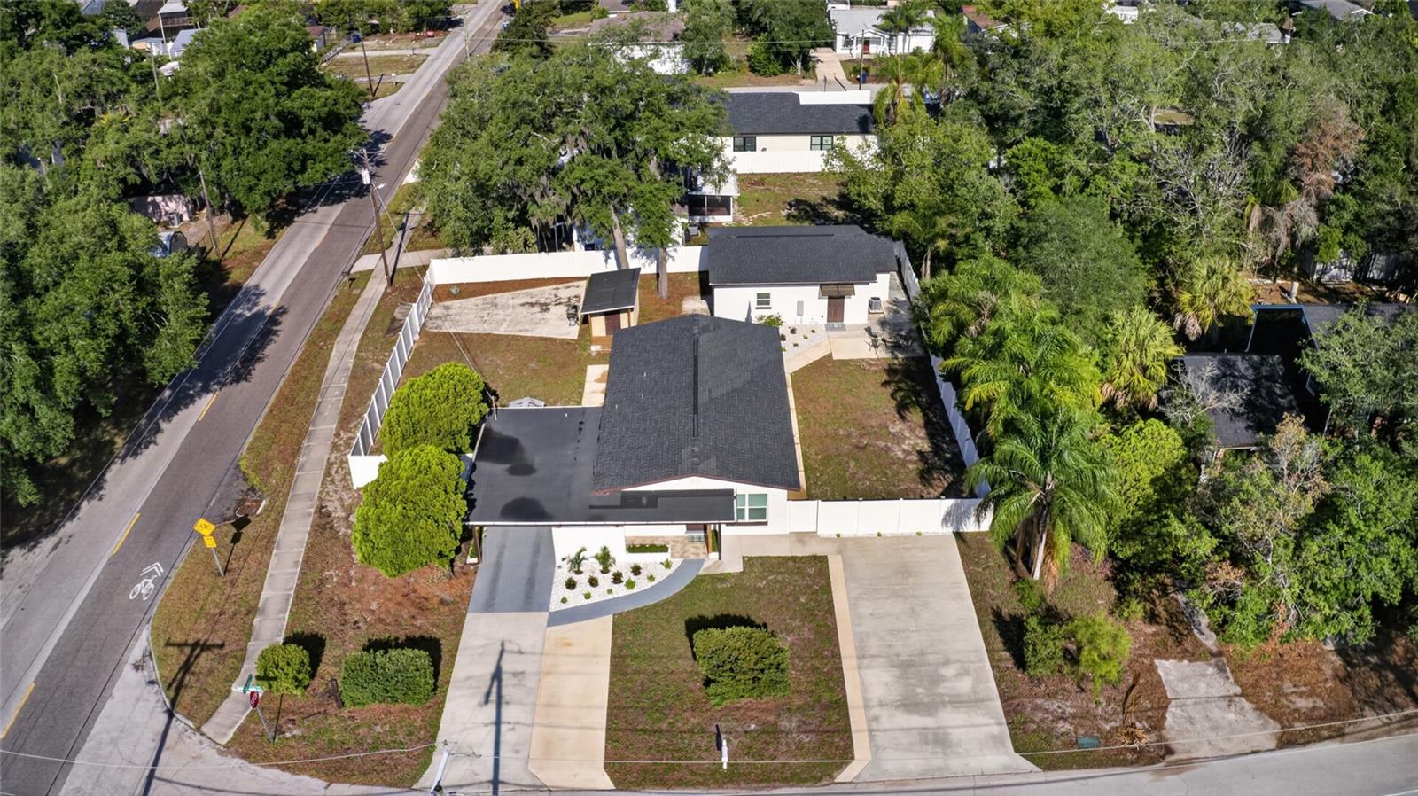 10402 N PAWNEE AVE, TAMPA, FL, 33617