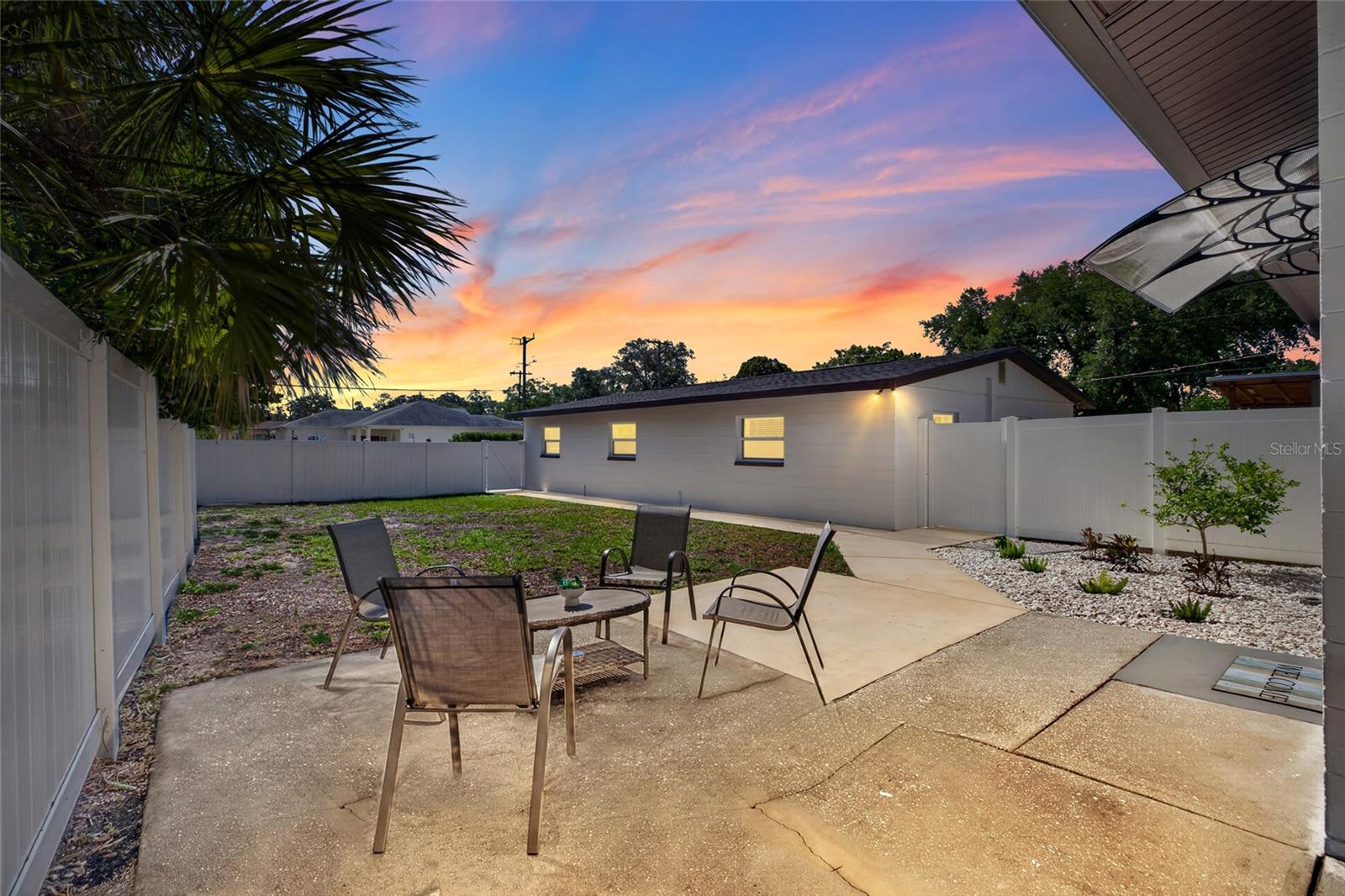 10402 N PAWNEE AVE, TAMPA, FL, 33617