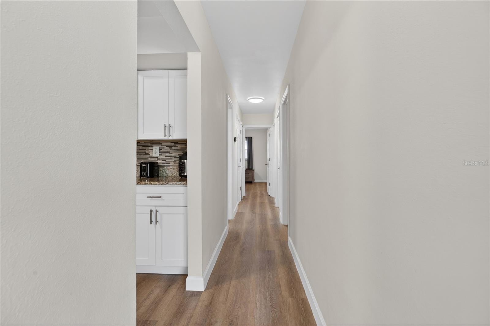 10402 N PAWNEE AVE, TAMPA, FL, 33617
