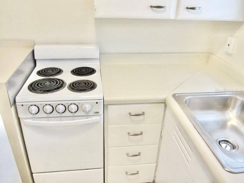 411 PLEASANT ST, CLEARWATER, FL, 33755