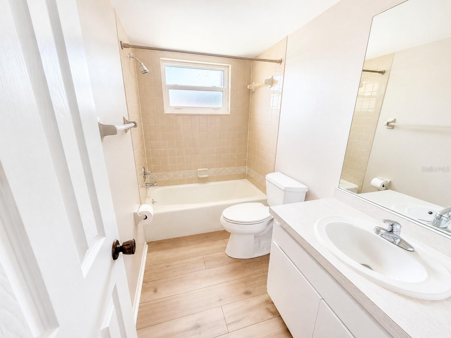 211 RUBENS DR #E, NOKOMIS, FL, 34275