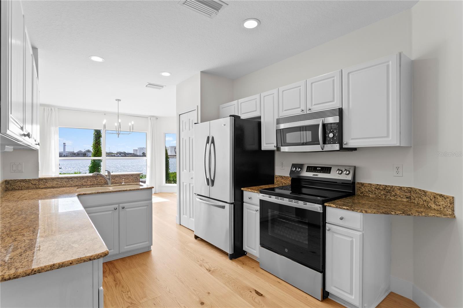 1119 SHIPWATCH CIR, TAMPA, FL, 33602