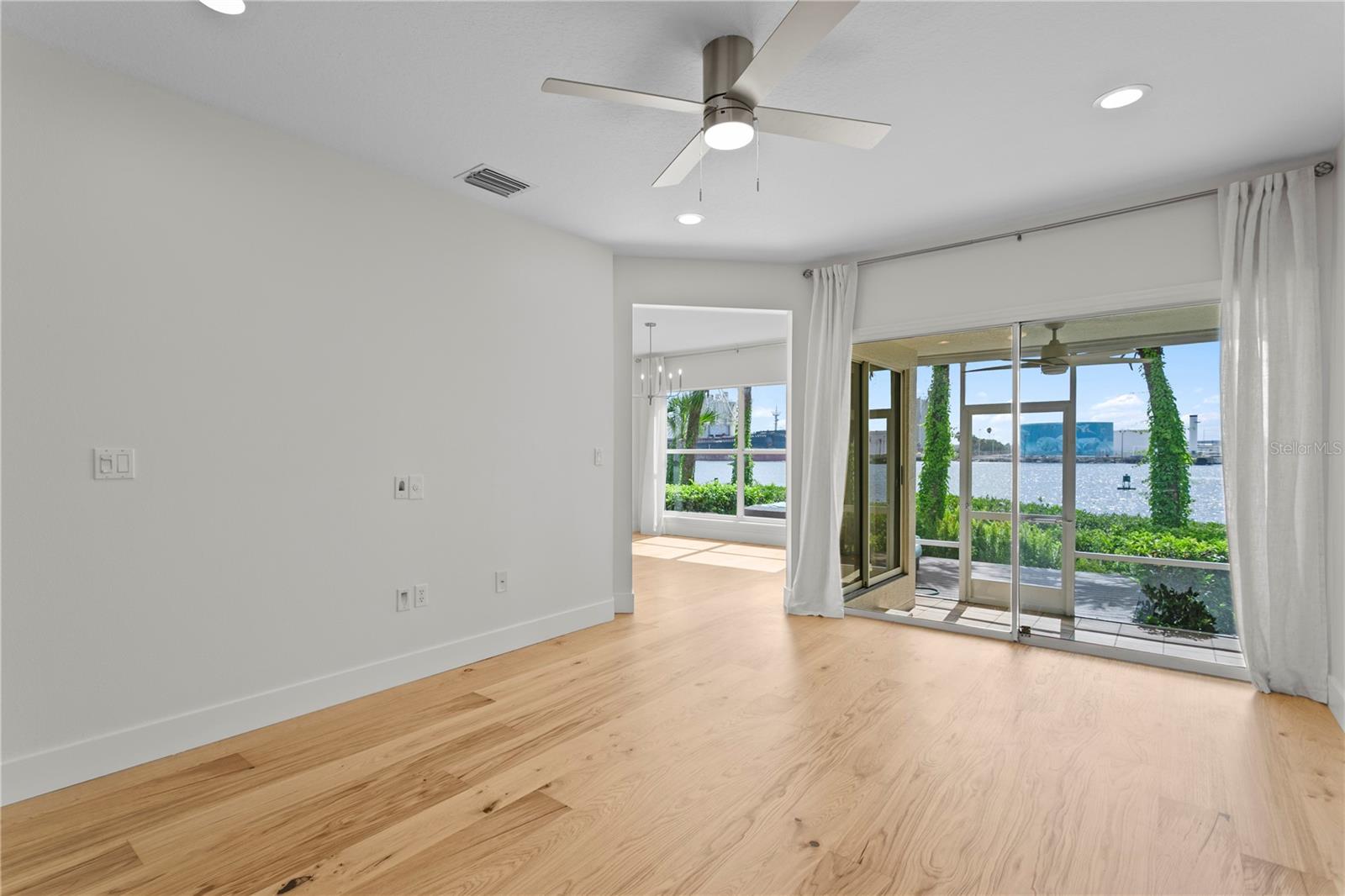 1119 SHIPWATCH CIR, TAMPA, FL, 33602