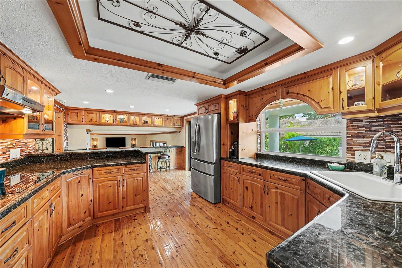 5900 LEELAND ST S, ST PETERSBURG, FL, 33715