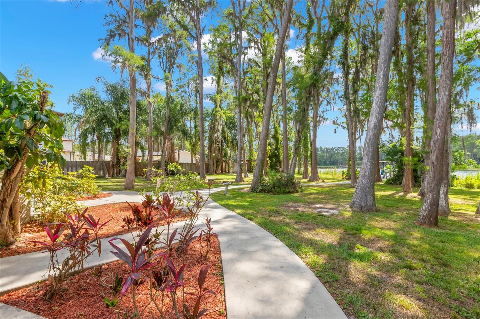 17309 N DALE MABRY HWY, LUTZ, FL, 33548