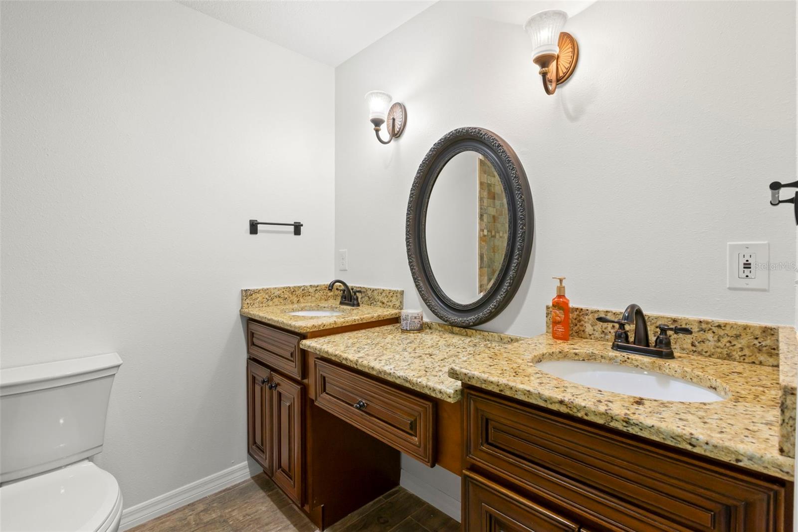 17309 N DALE MABRY HWY, LUTZ, FL, 33548