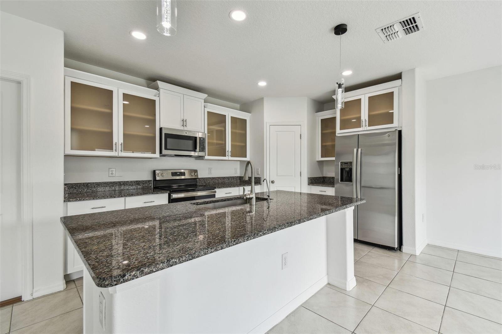 2139 STELLAR BRILLIANCE WAY, LUTZ, FL, 33558