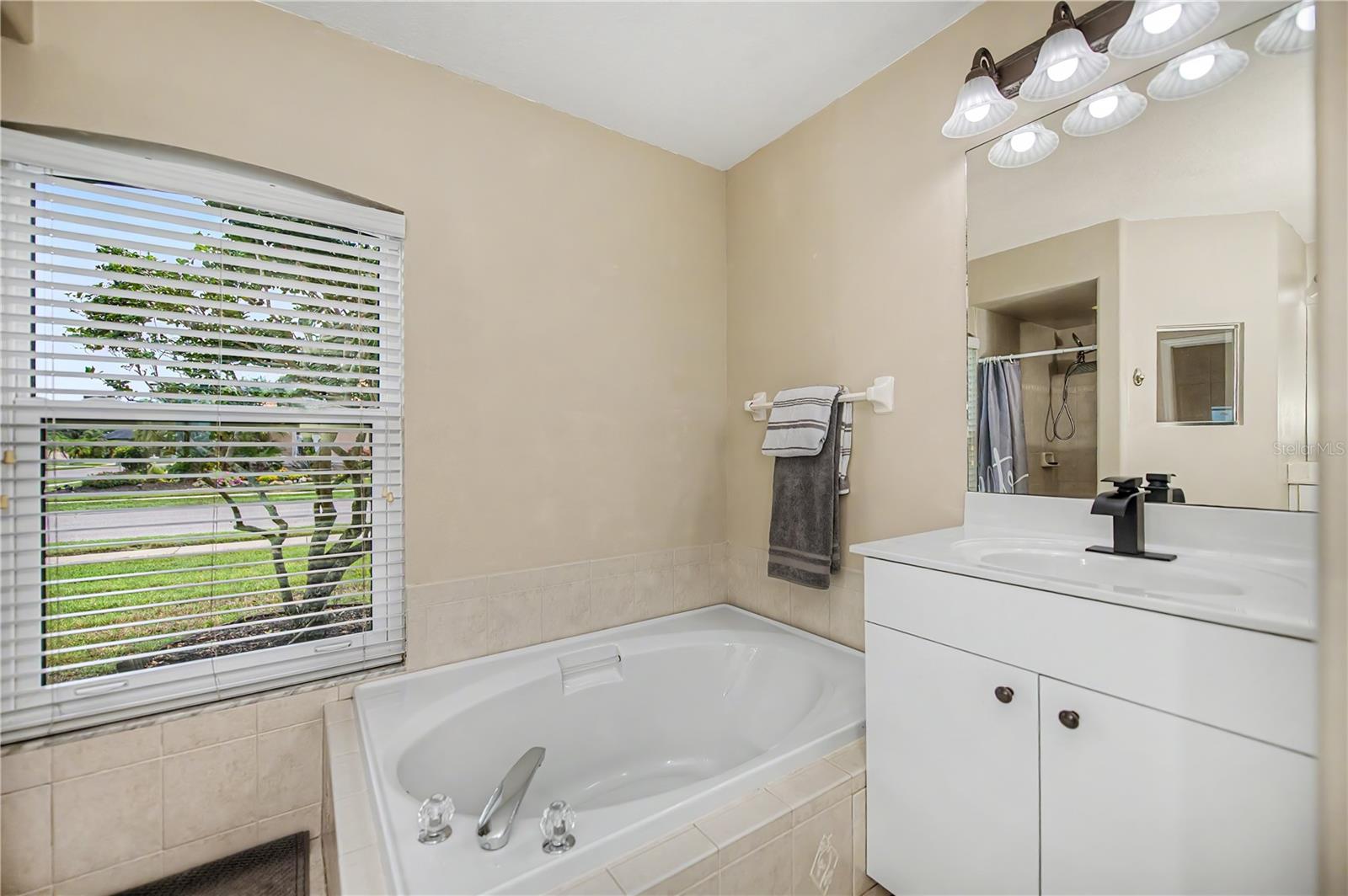 2145 DATE PALM WAY, VENICE, FL, 34292