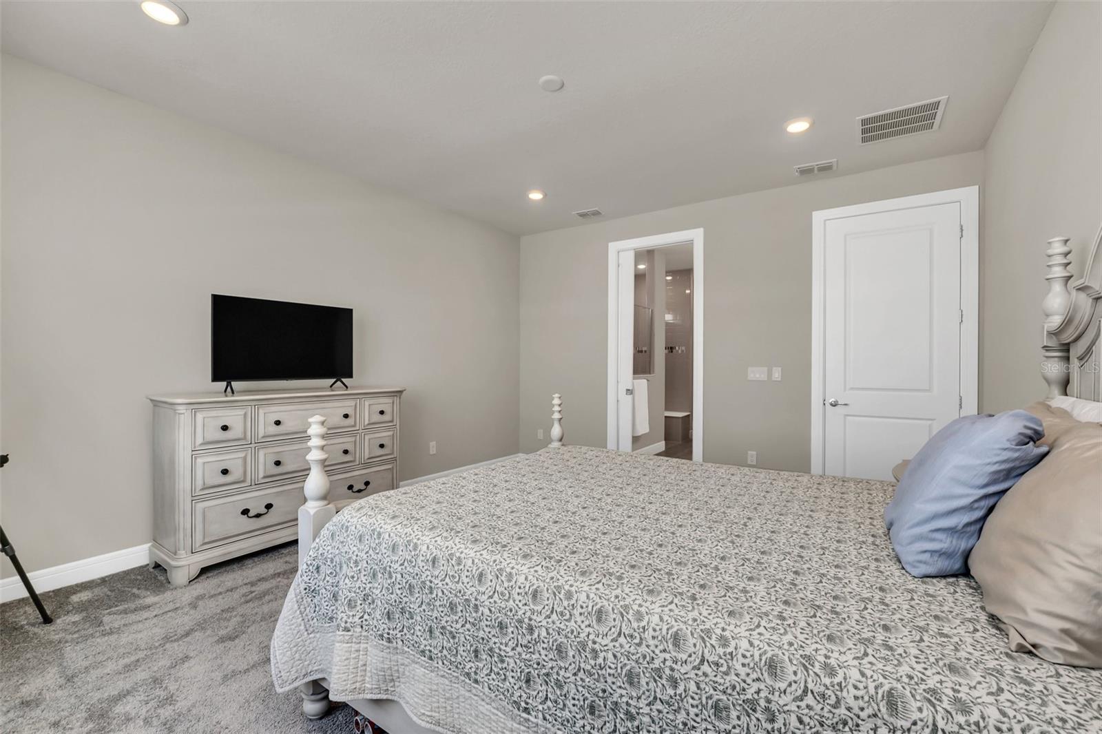 2001 SPRING SHOWER CIR, KISSIMMEE, FL, 34744