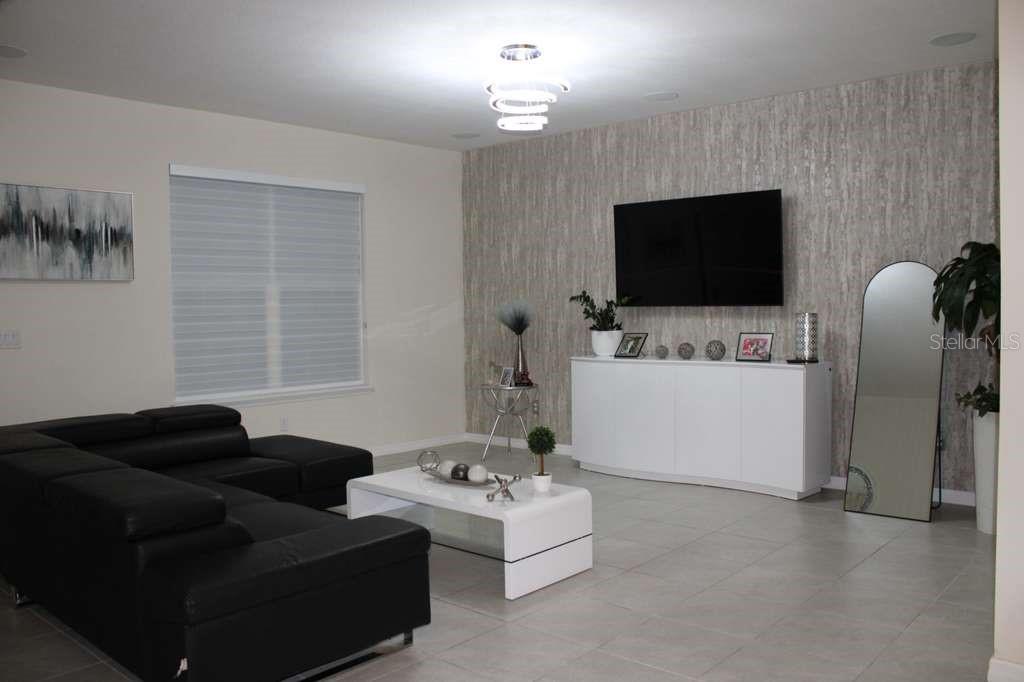 1723 FLOURISH AVE, KISSIMMEE, FL, 34744