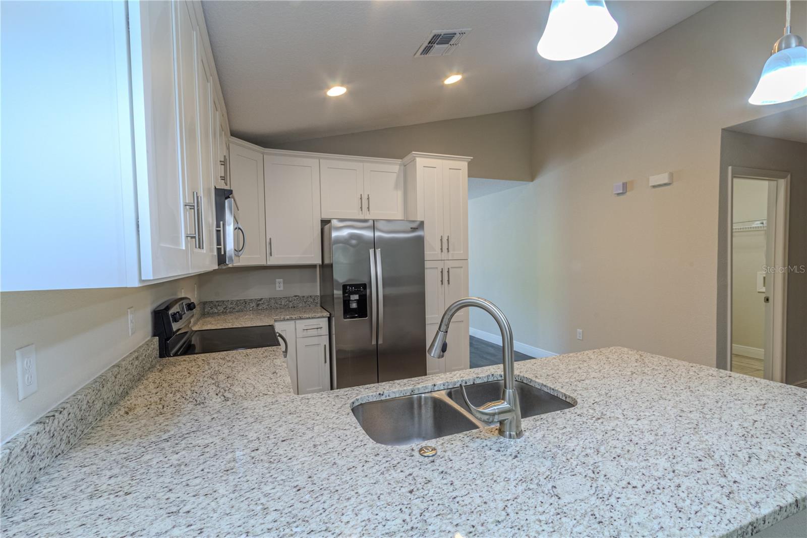 8593 PLUMERIA AVE, ORLANDO, FL, 32825