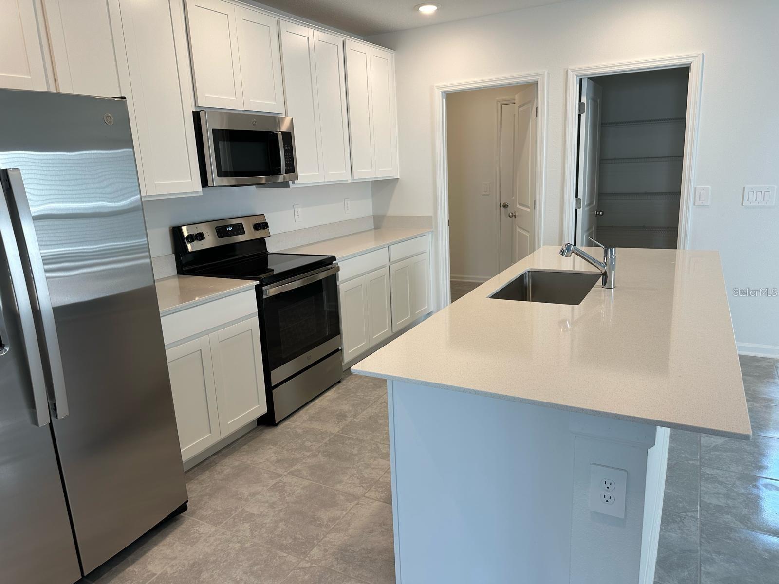 417 CEDAR KY, DAVENPORT, FL, 33837
