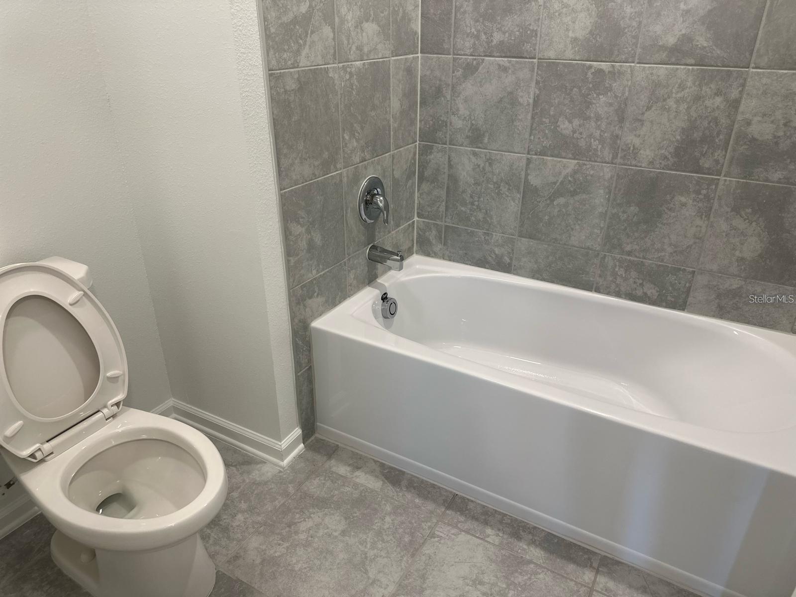 417 CEDAR KY, DAVENPORT, FL, 33837