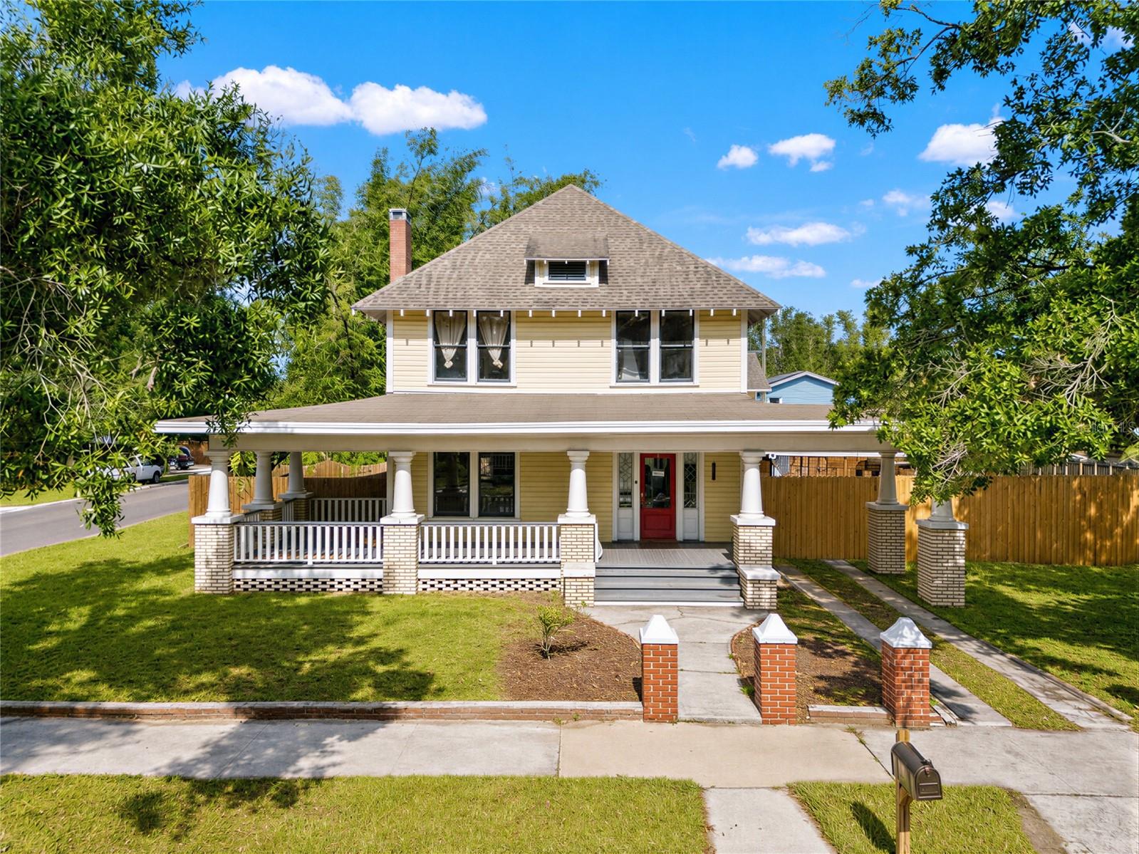 5202 N SEMINOLE AVE, TAMPA, FL, 33603