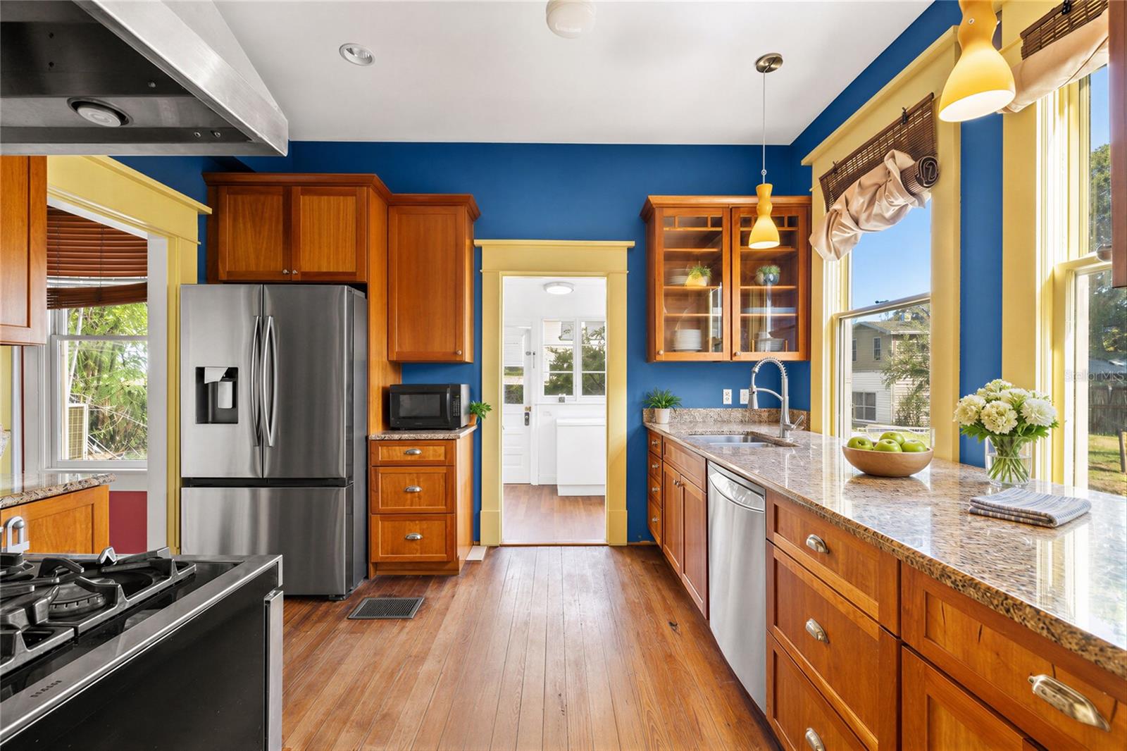 5202 N SEMINOLE AVE, TAMPA, FL, 33603