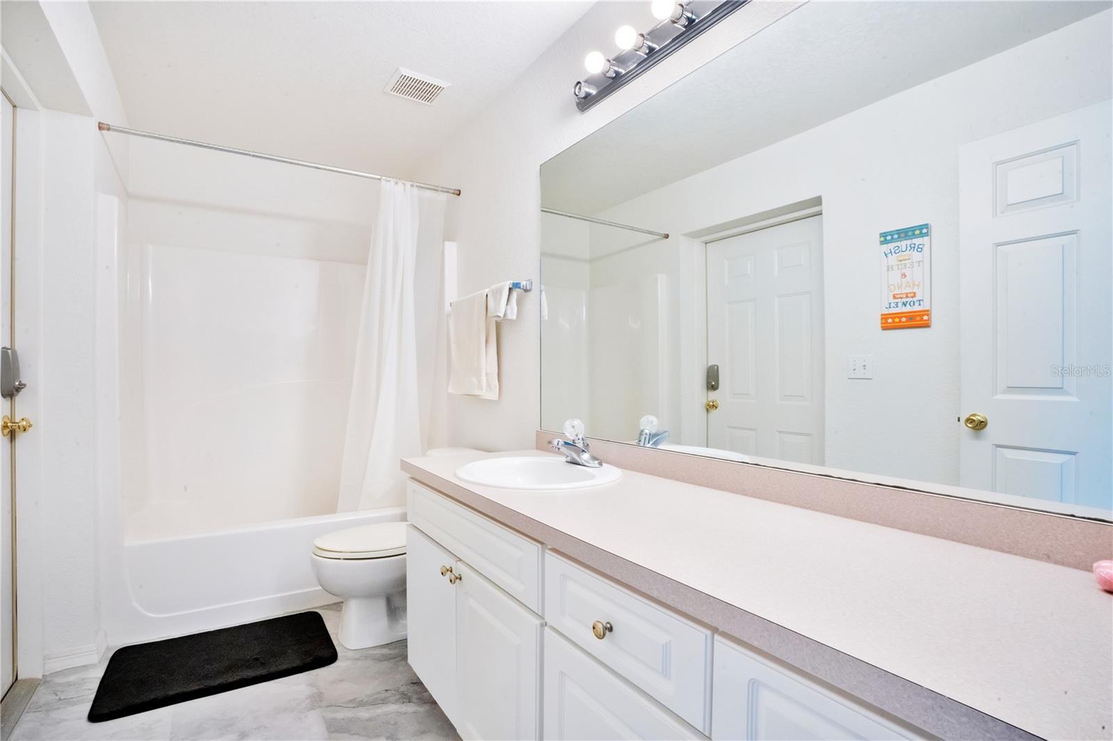 201 GOLF AIRE BLVD, HAINES CITY, FL, 33844