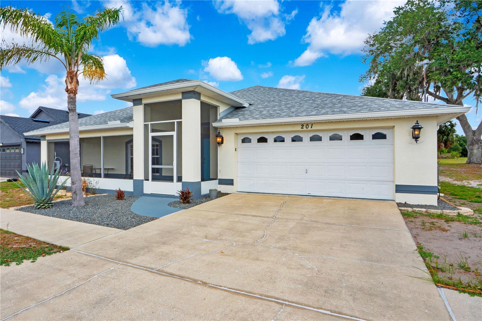 201 GOLF AIRE BLVD, HAINES CITY, FL, 33844