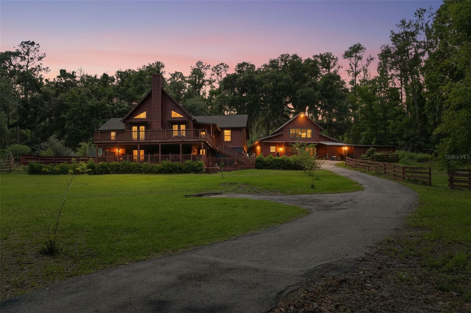 24050 WINDING CREEK DR, BROOKSVILLE, FL, 34601