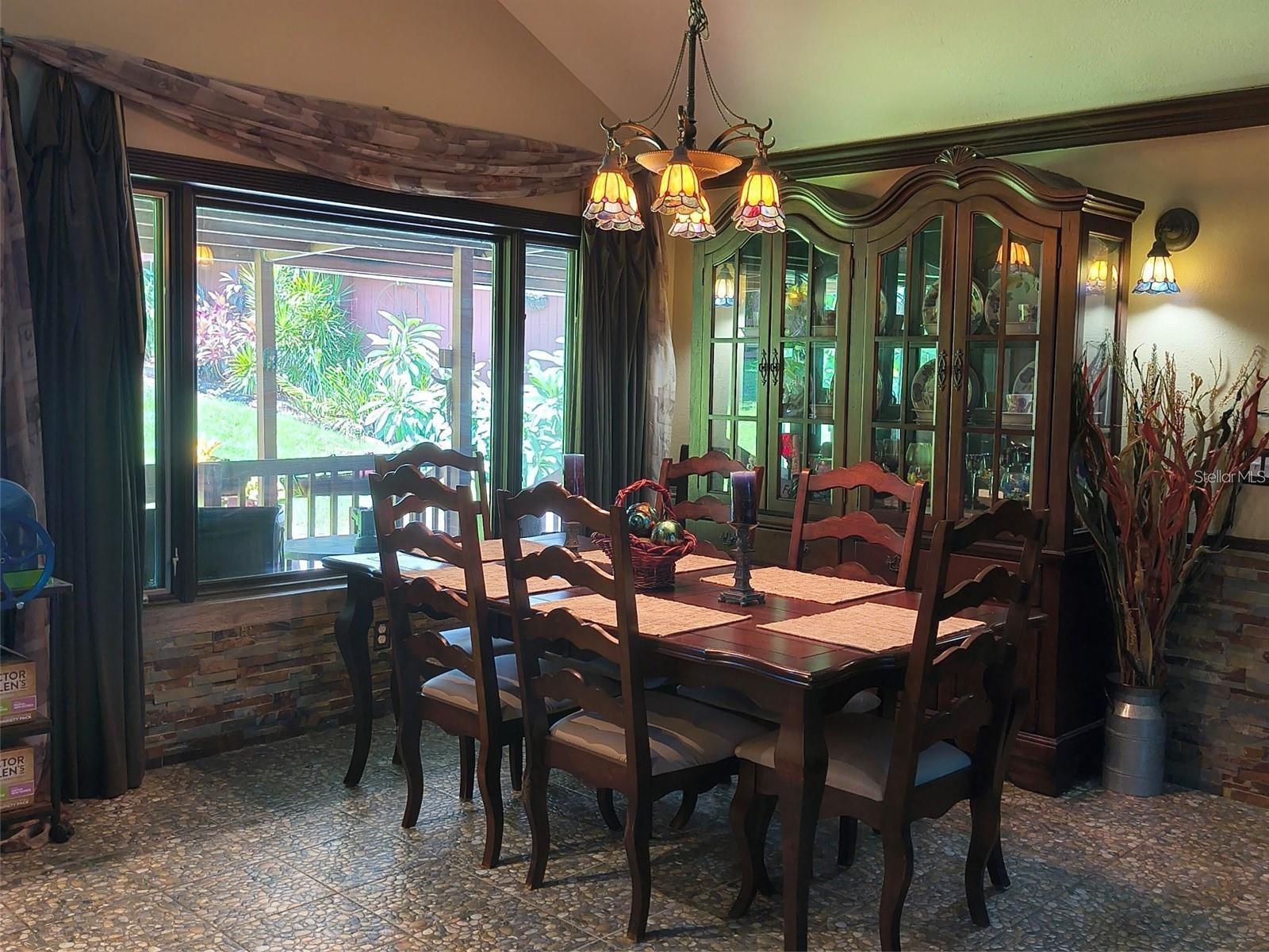 24050 WINDING CREEK DR, BROOKSVILLE, FL, 34601