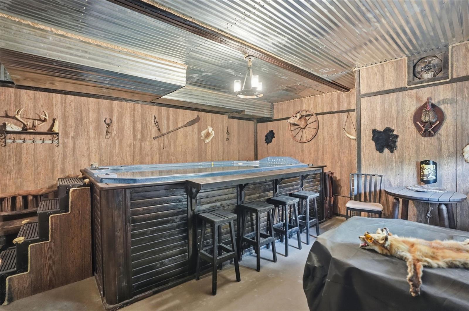 24050 WINDING CREEK DR, BROOKSVILLE, FL, 34601